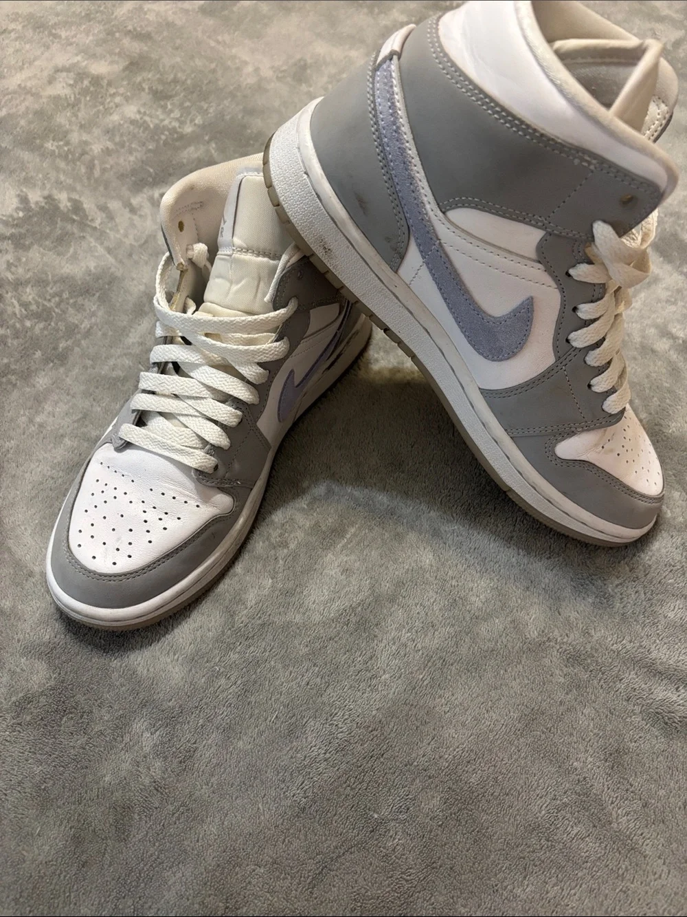 Nike Women’s Mid-Top Sneakers in White and Light Gray